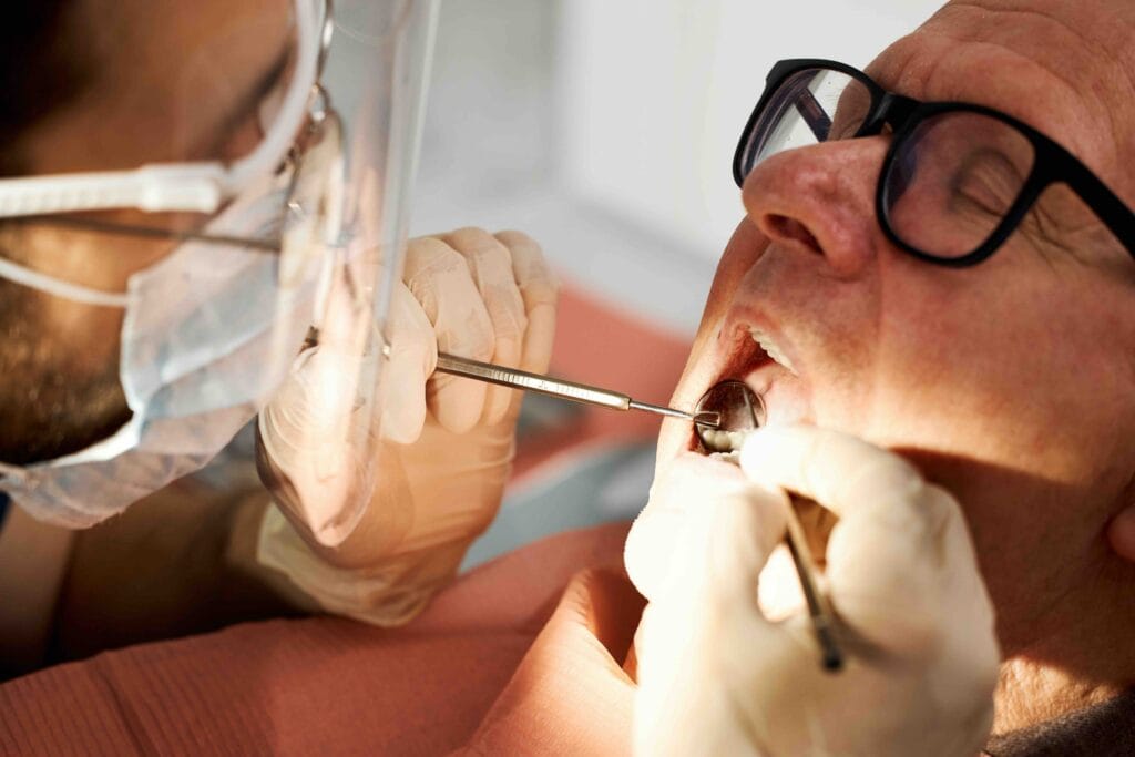 Impianto dentale rotto